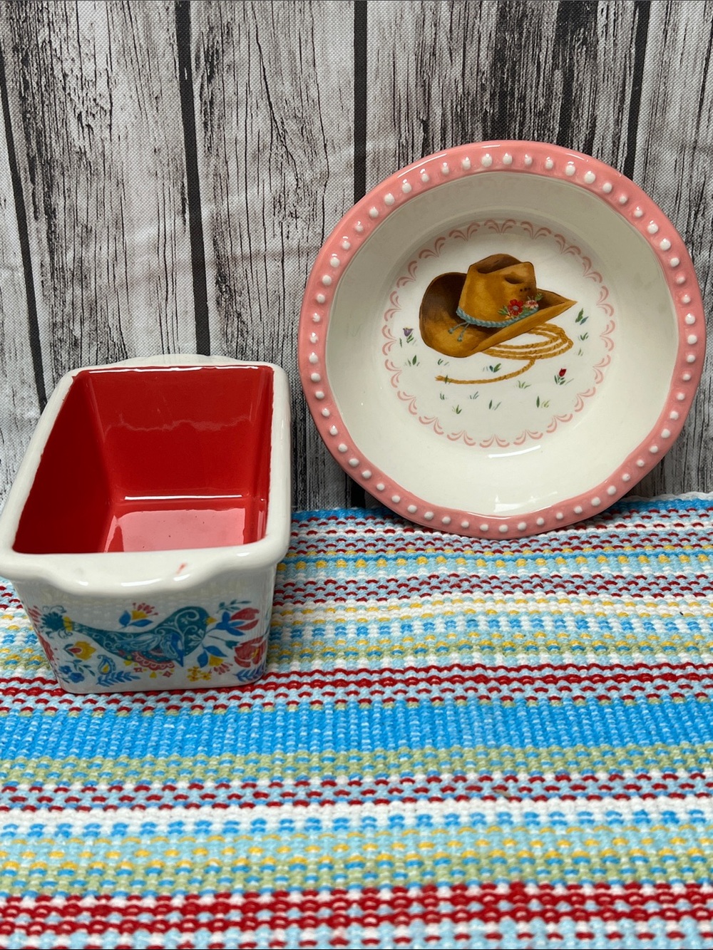 Pioneer Woman set of 2 mini adorable ceramic bakers 1- loaf pan 1-mini pie plate